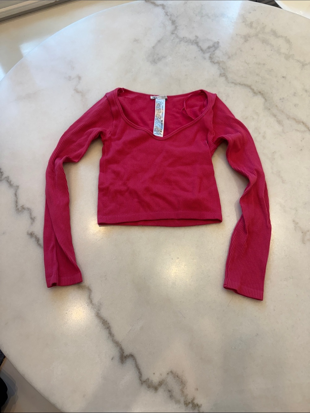 Zara Ribbed V-Neck Long-Sleeve Crop Top - Fuchsia